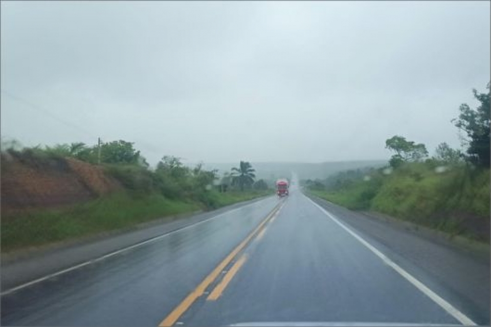 Defesa Civil Nacional emite alerta para mais chuvas no sul da Bahia, BR 101 continuará interditada até sábado